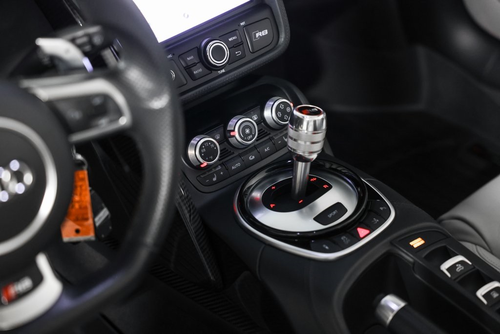 2014 Audi R8 5.2 photo 28