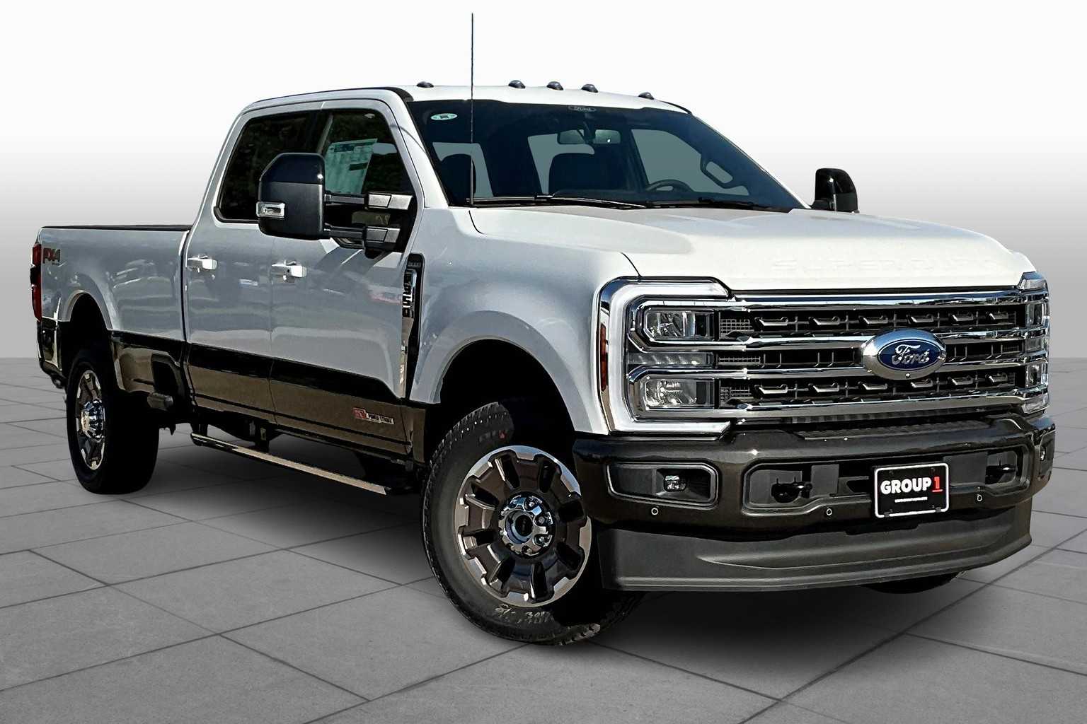 2025 Ford F-350 King Ranch photo 2