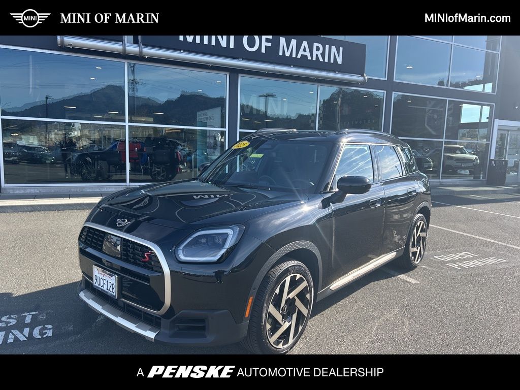 2025 MINI Countryman S's photo