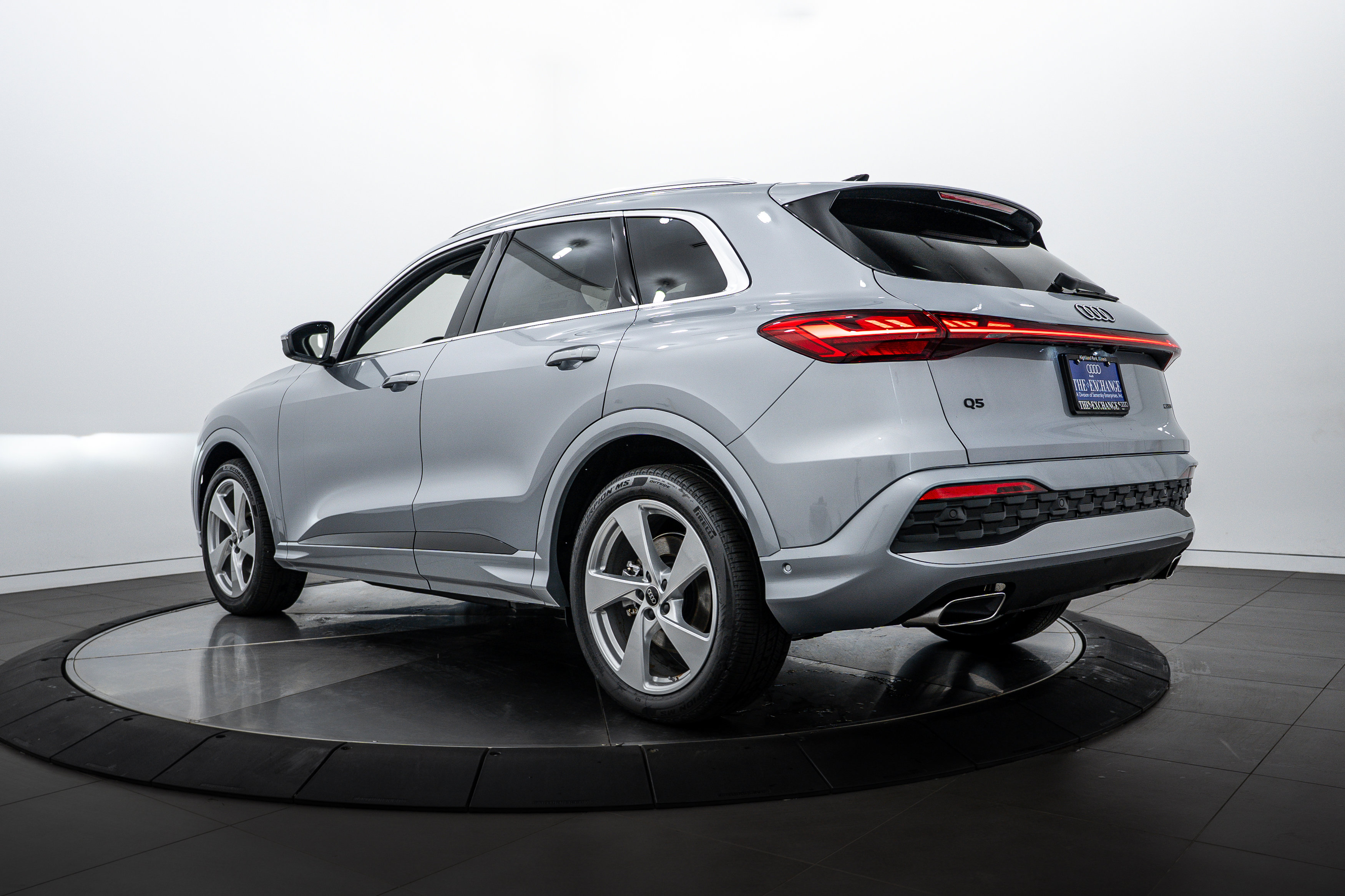 2025 Audi Q5 Premium Prestige photo 4