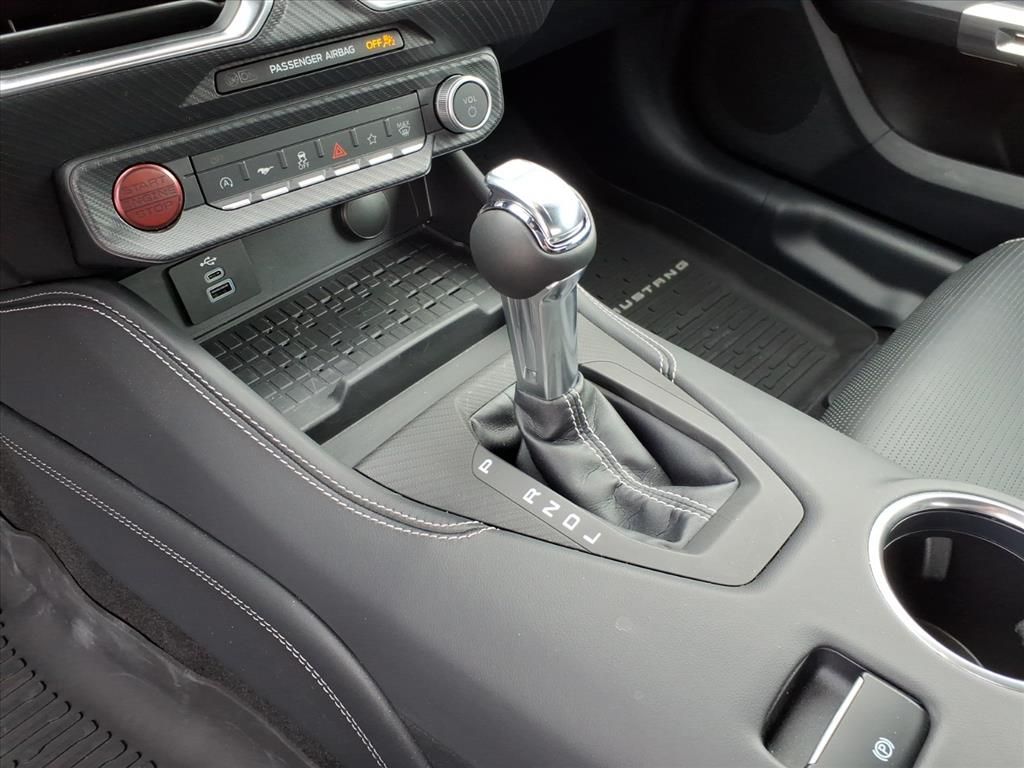 2024 FORD MUSTANG - Image 19