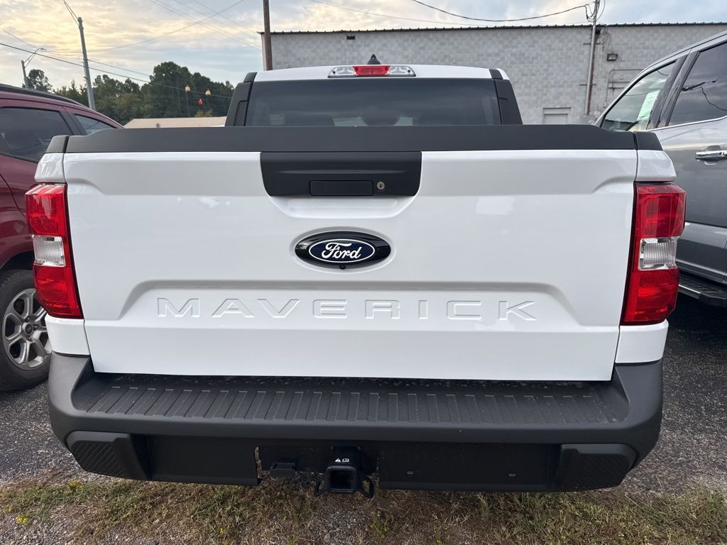 2025 Ford Maverick XLT photo 2
