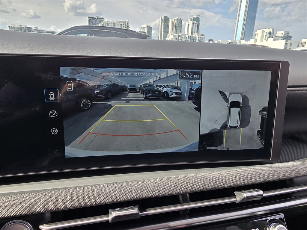 2026 Hyundai Tucson Limited photo 17