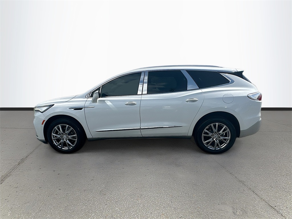 2023 Buick Enclave Premium photo 2