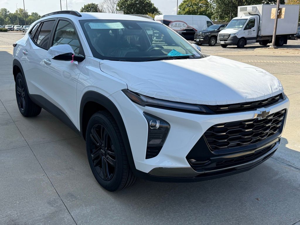 2026 Chevrolet Trax ACTIV photo 2