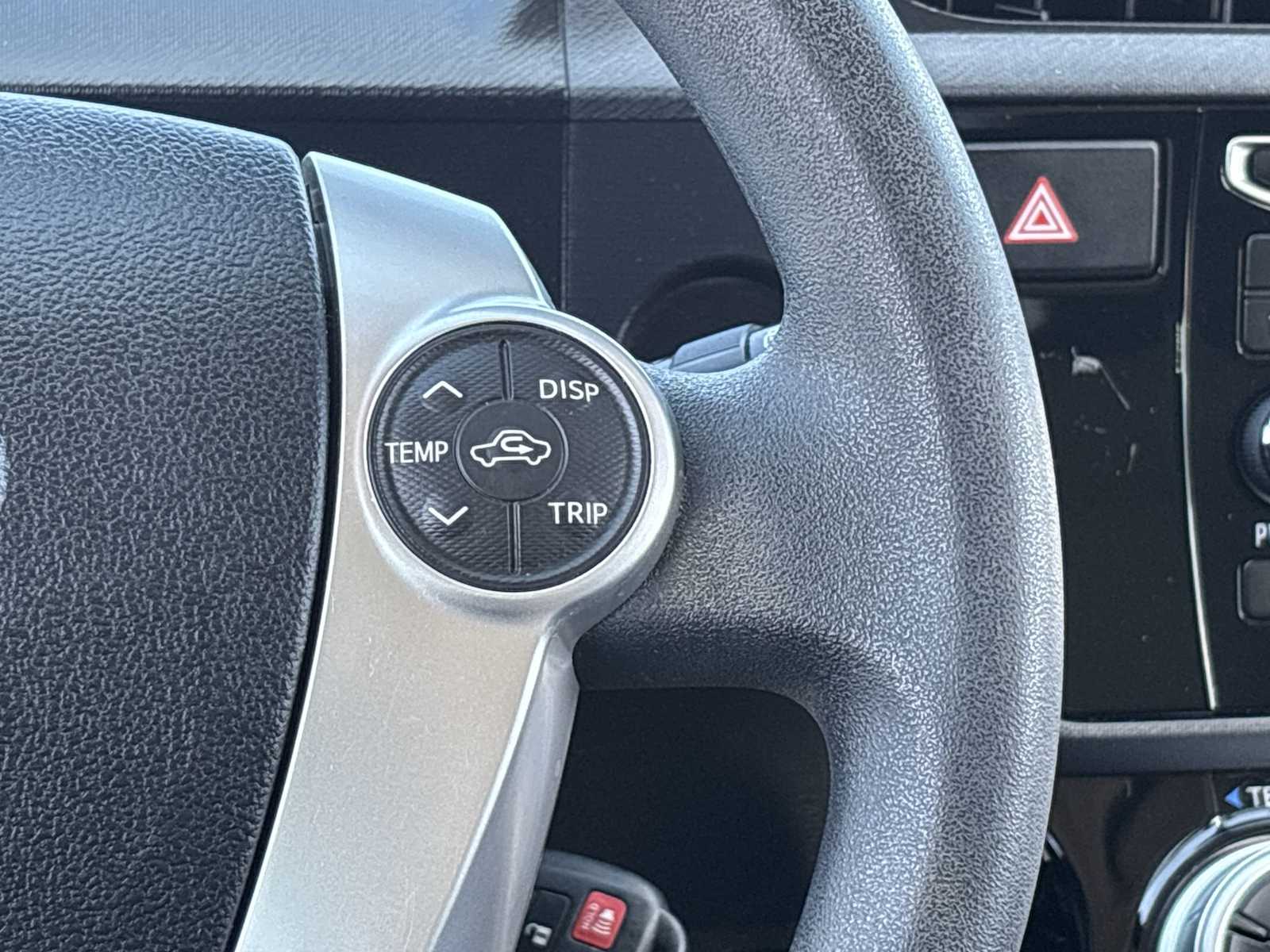 2015 Toyota Prius Four photo 24