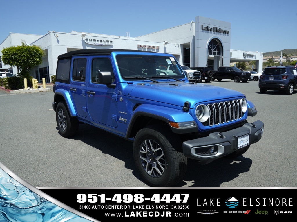2024 Jeep Wrangler 4-Door Sahara's photo