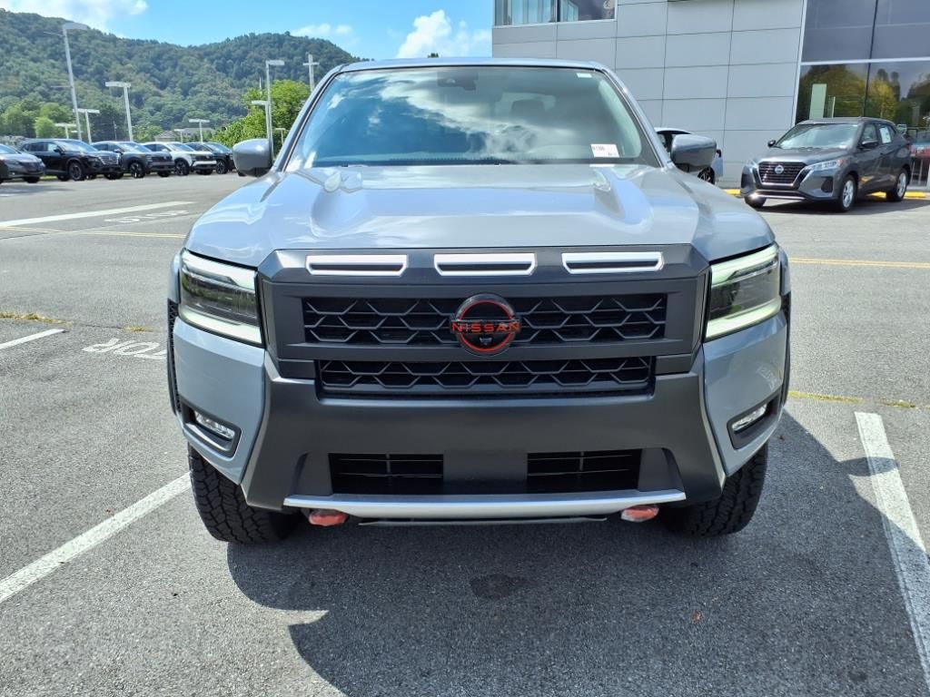 2025 Nissan Frontier Crew Cab PRO-4X photo 9