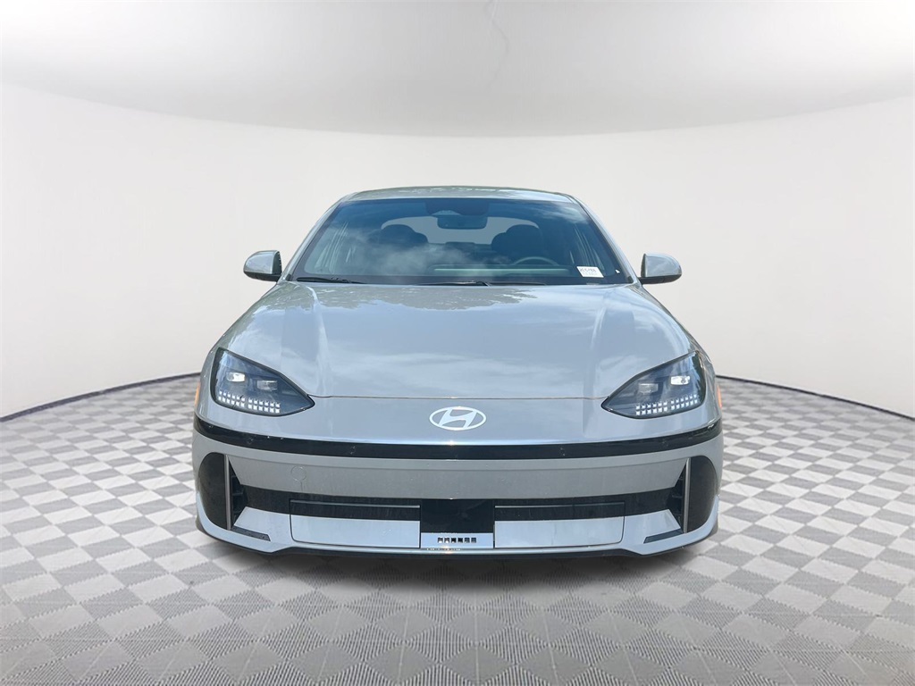 2025 Hyundai Ioniq 6 SEL photo 2