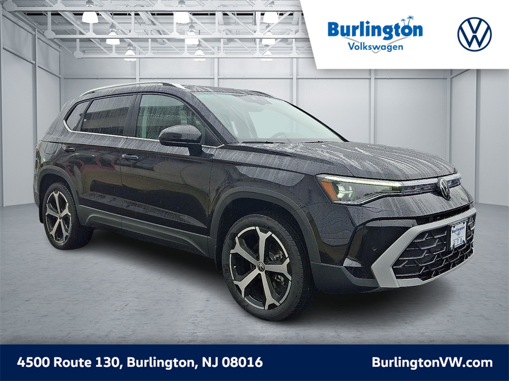 2025 Volkswagen Taos SEL's photo