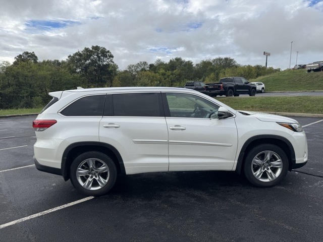 2018 Toyota Highlander Limited photo 2