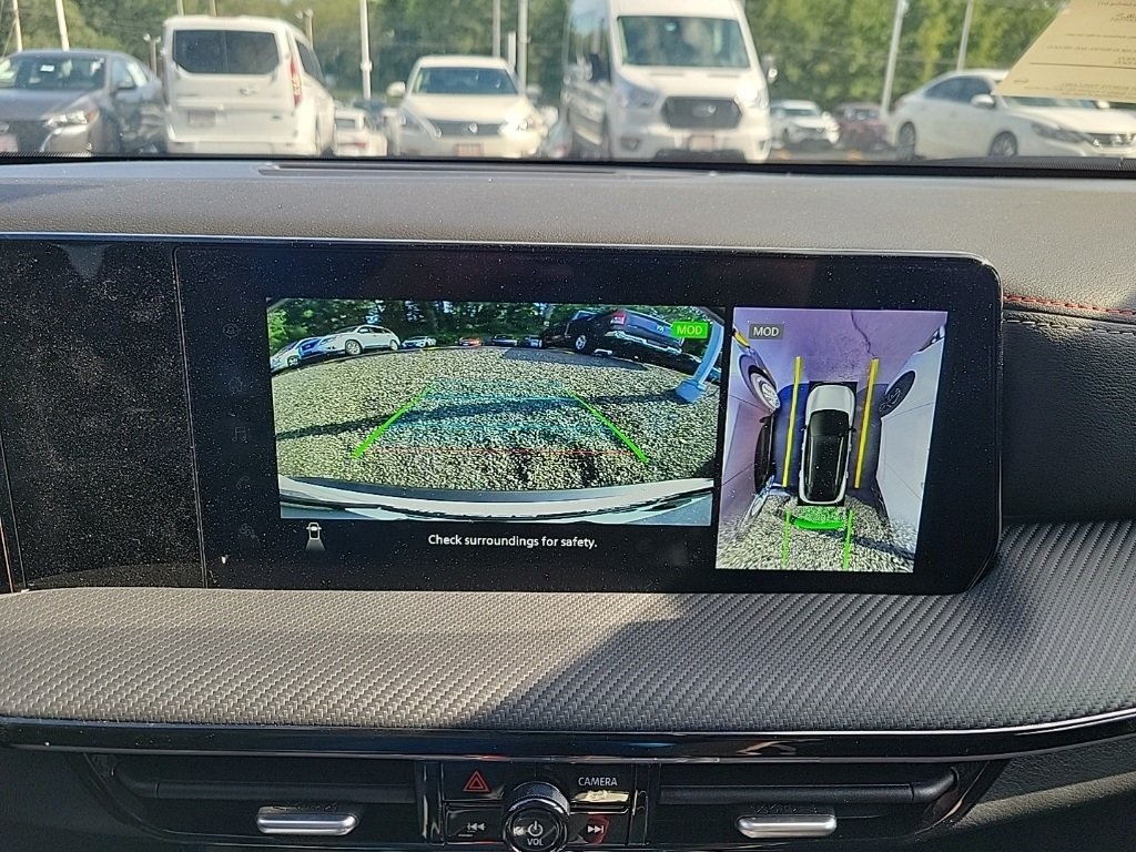 2026 Nissan Kicks SR photo 14