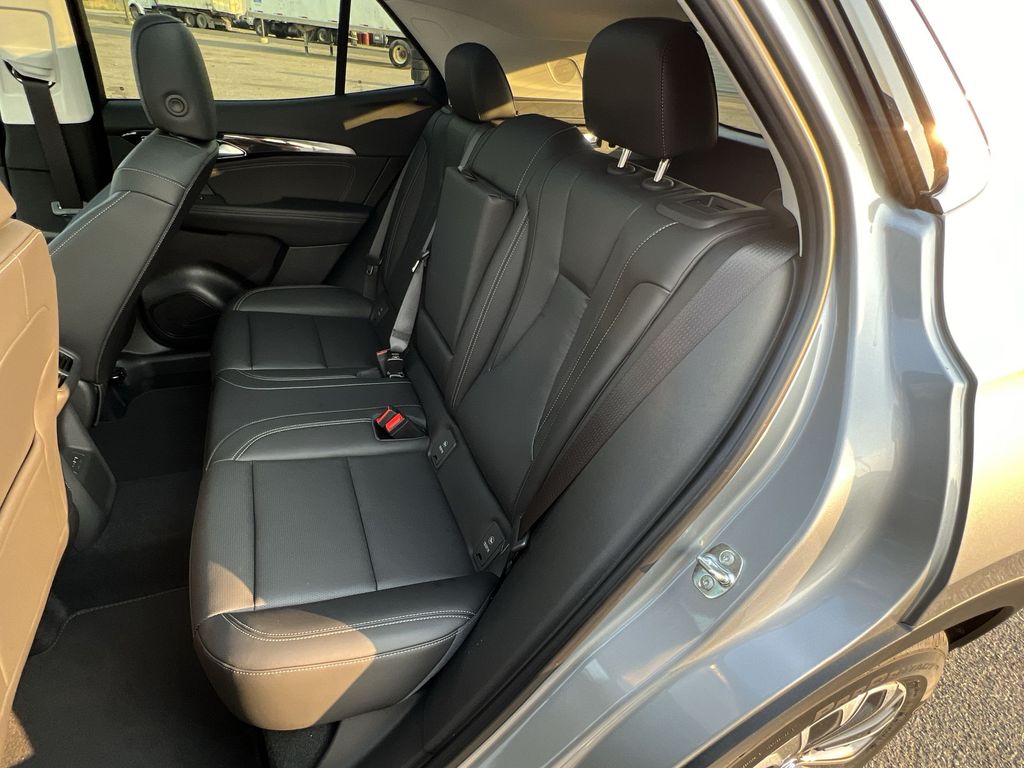 2024 Buick Envision Preferred photo 24