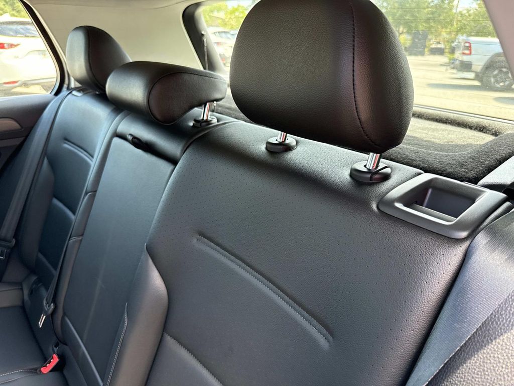 2018 Volkswagen Golf TSI SE photo 13