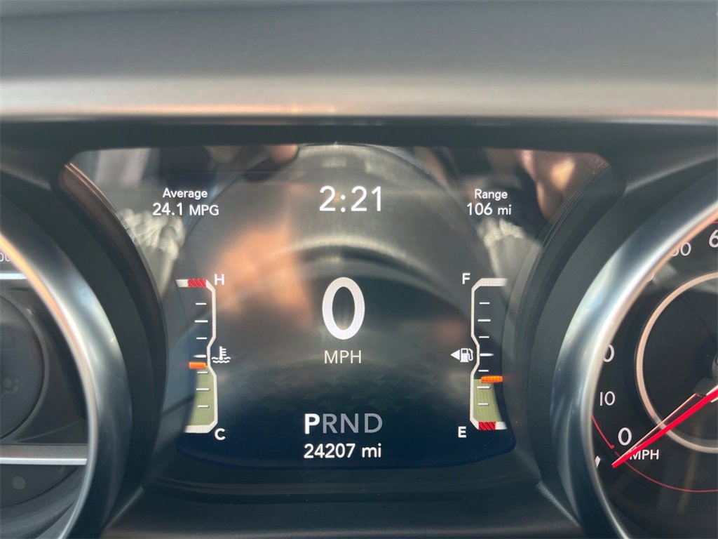 2022 Jeep Wrangler Unlimited Rubicon photo 2