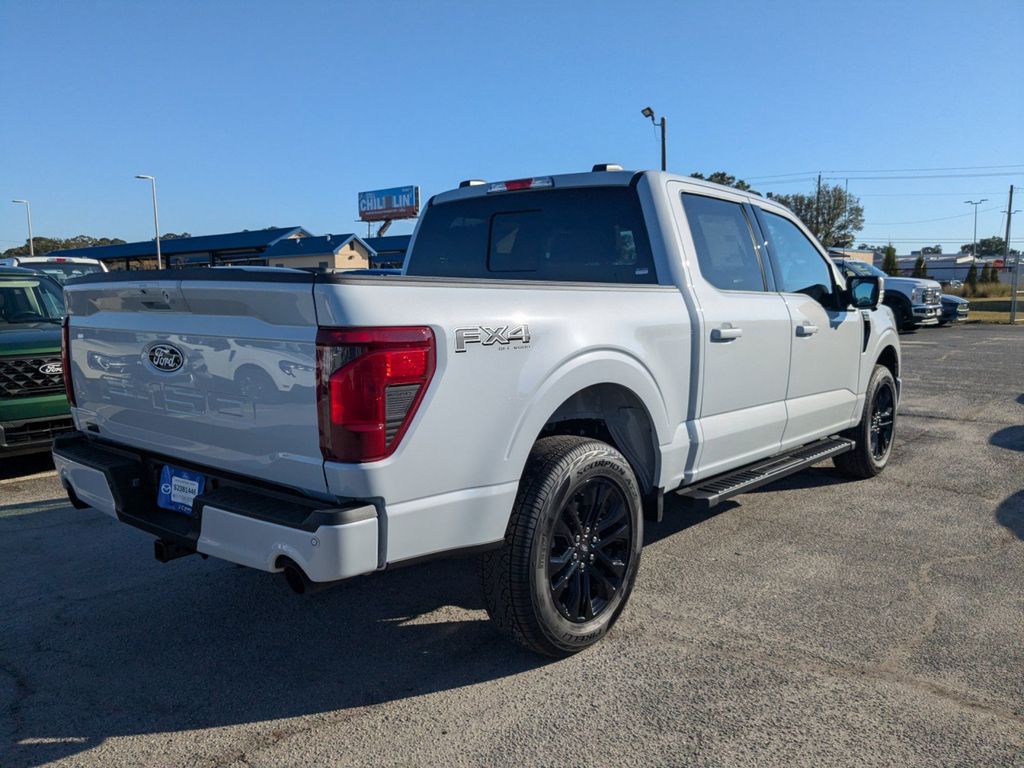 2025 Ford F-150 XLT photo 3