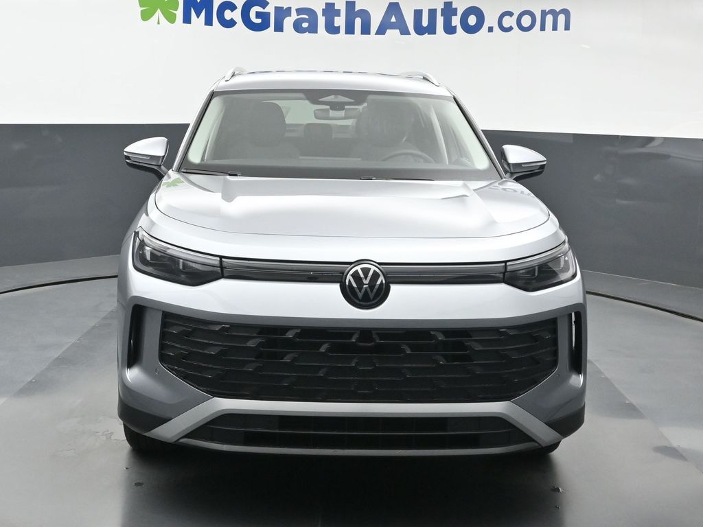 2025 Volkswagen Tiguan S photo 2