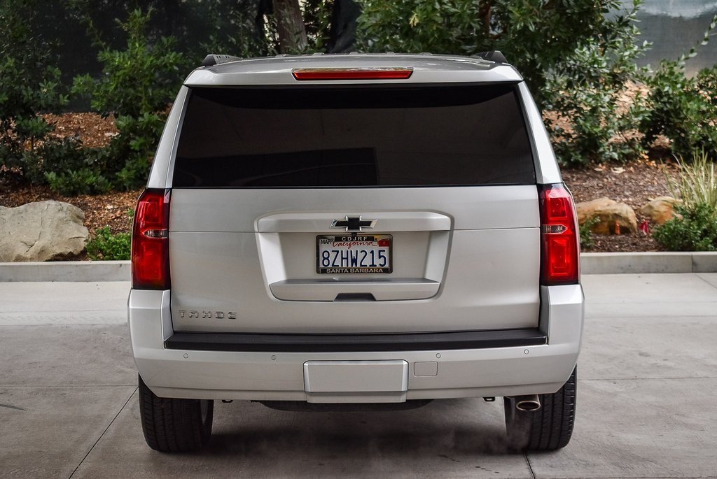2017 Chevrolet Tahoe LT photo 4