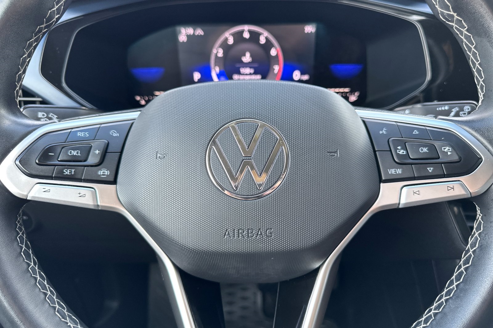 2022 Volkswagen Taos SE photo 22