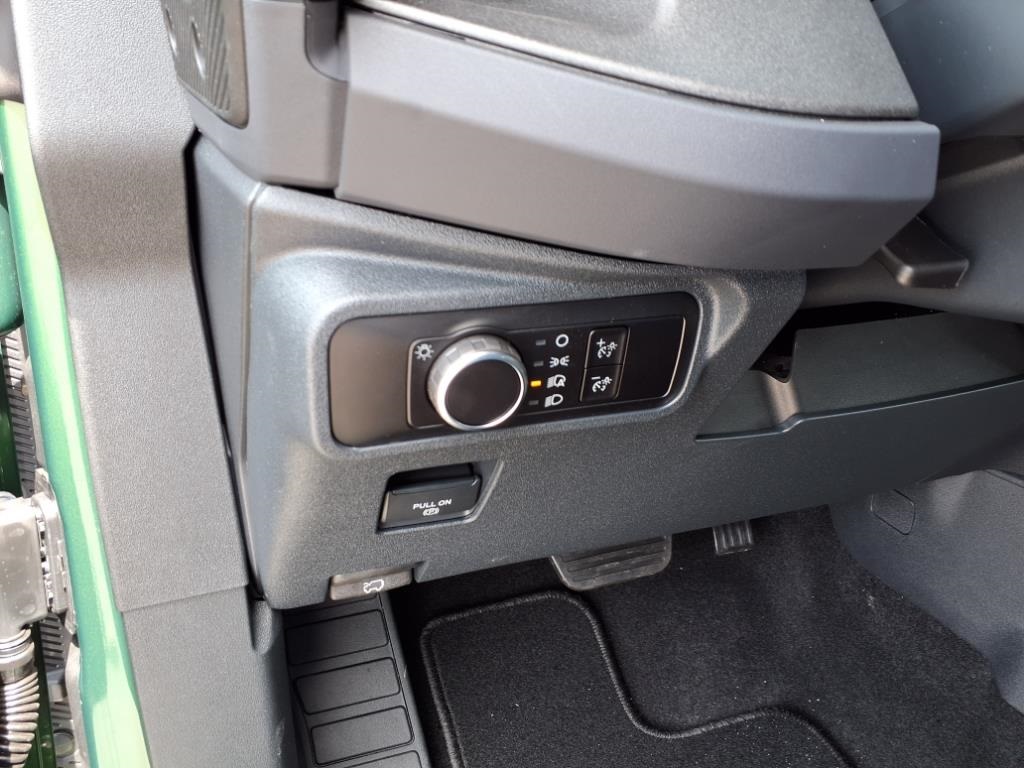 2025 Ford Bronco Base photo 15