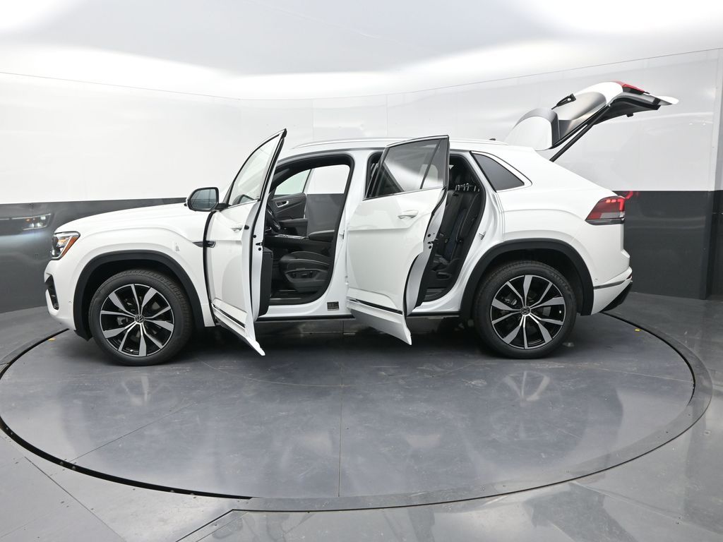 2025 Volkswagen Atlas Cross Sport SEL Premium R-Line photo 29