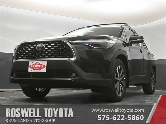 2025 Toyota Corolla Cross XLE's photo