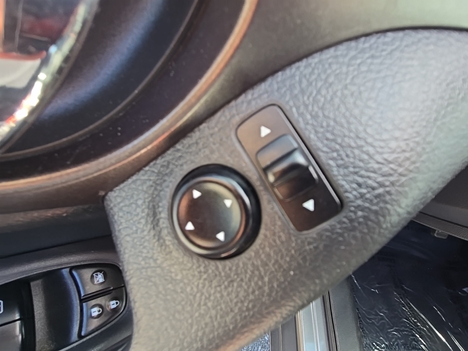 2016 Nissan Rogue SV photo 20