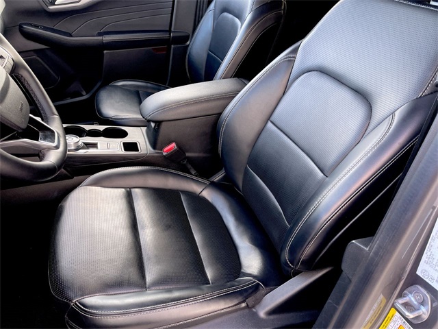 2024 Ford Escape Platinum photo 4