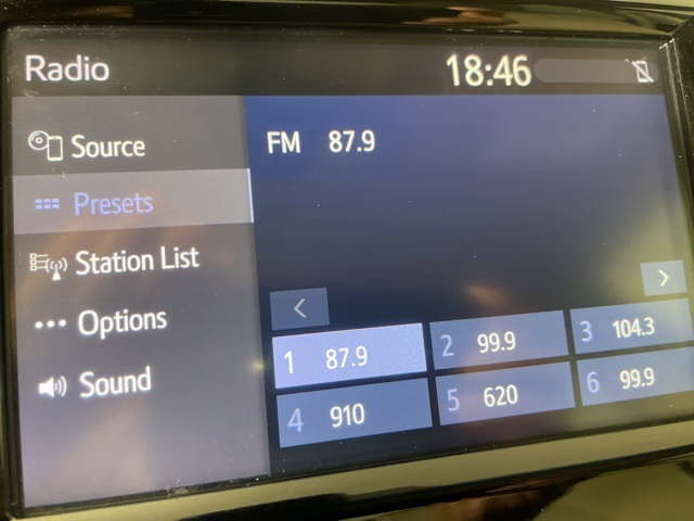 2018 Toyota Camry LE photo 26