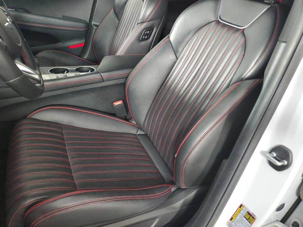 2022 Genesis G70 3.3T photo 12