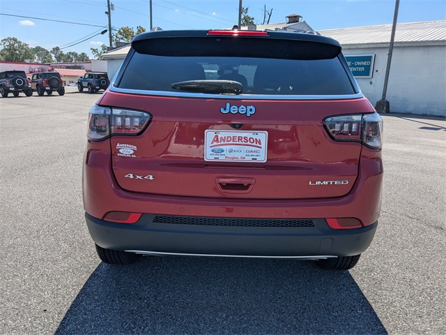 2023 Jeep Compass Limited photo 3