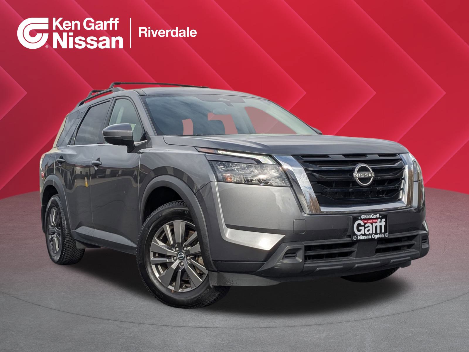 2023 Nissan Pathfinder SV