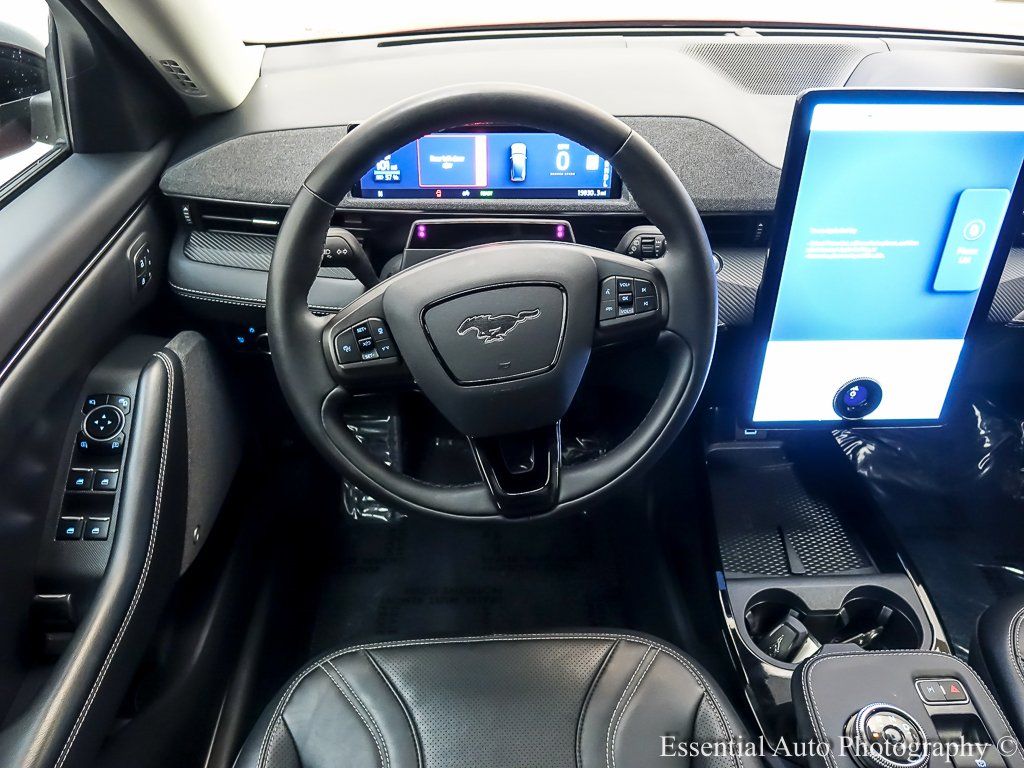 2023 FORD MUSTANG MACH-E - Image 14