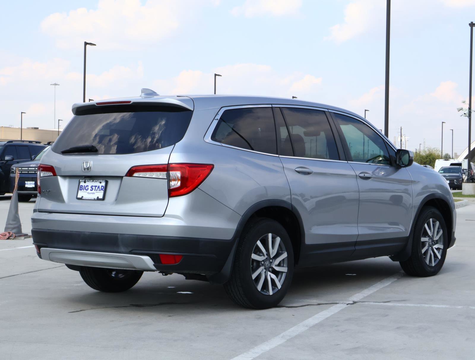 2019 Honda Pilot EX-L photo 4
