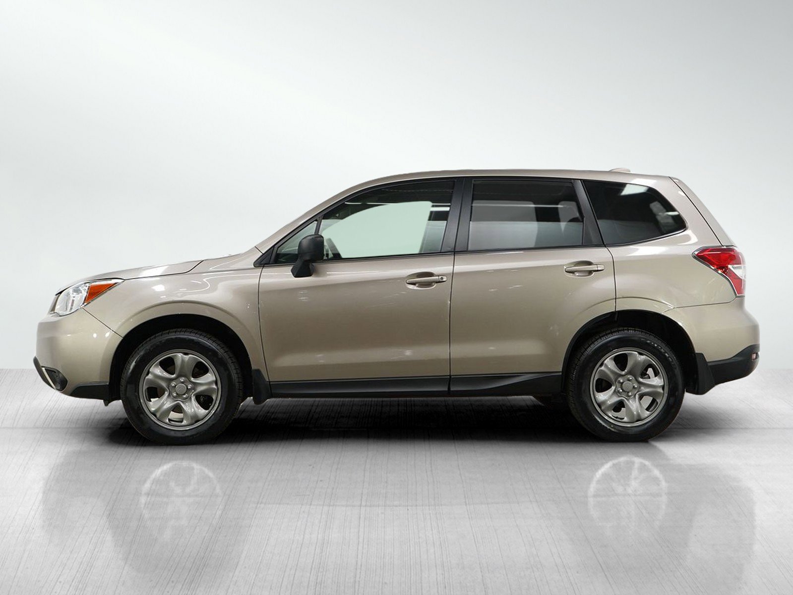 Used 2016 Subaru Forester i with VIN JF2SJAAC2GH464876 for sale in Burnsville, Minnesota