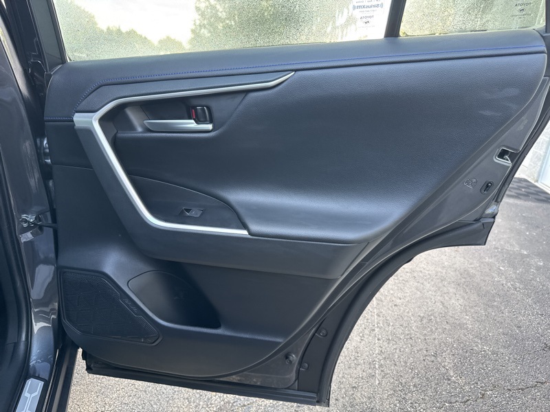 2023 Toyota RAV4 Hybrid XSE photo 44