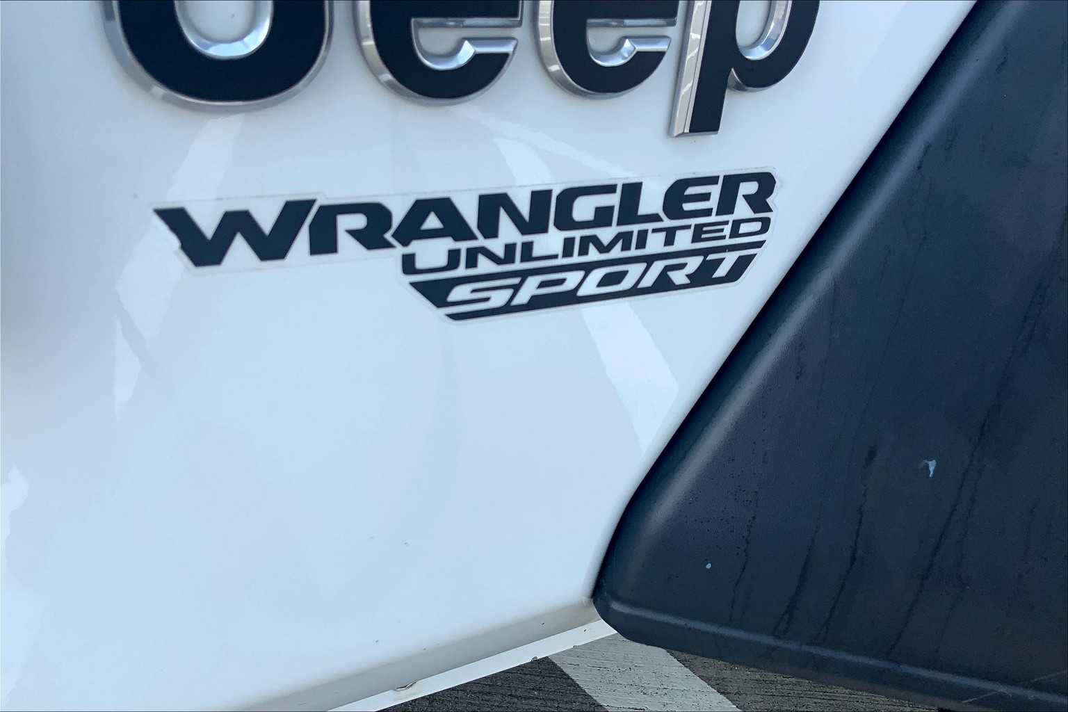2018 Jeep Wrangler Unlimited Sport S photo 7
