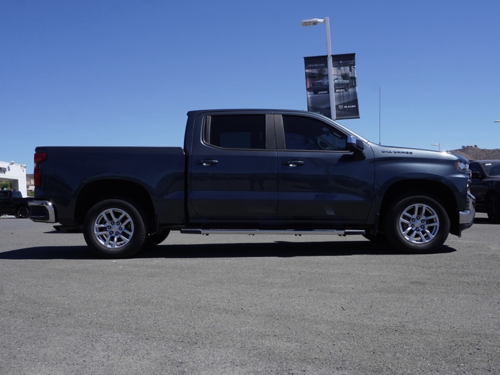 2019 Chevrolet Silverado 1500 LT photo 2