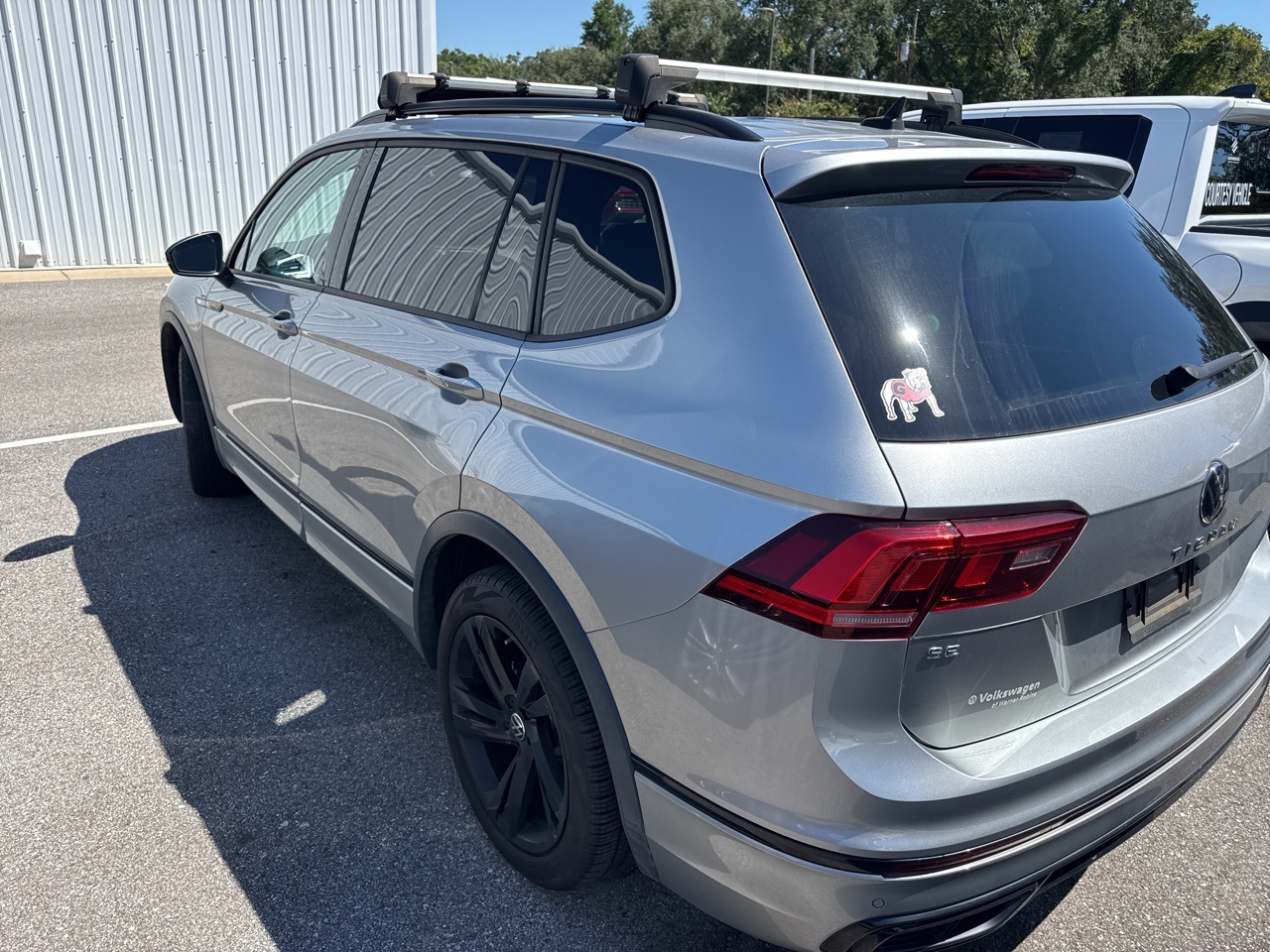 2023 Volkswagen Tiguan SE R-Line Black photo 9
