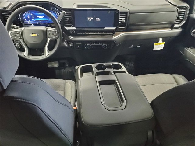 2025 Chevrolet Silverado 1500 LT photo 24