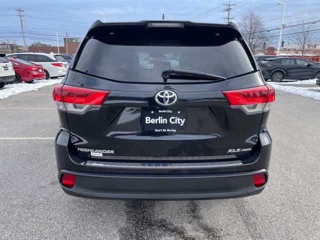 2019 Toyota Highlander XLE photo 3