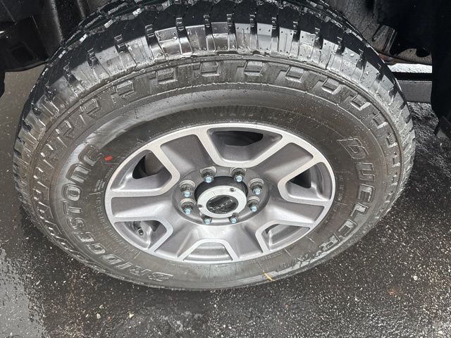 2026 Ford F-350 Lariat photo 2