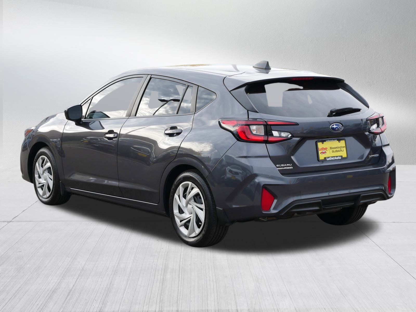 2025 Subaru Impreza Base photo 4