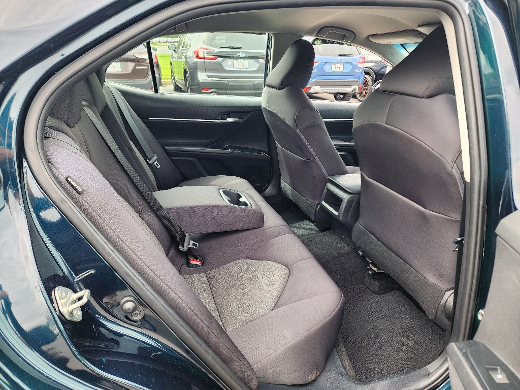 2020 Toyota Camry LE photo 23