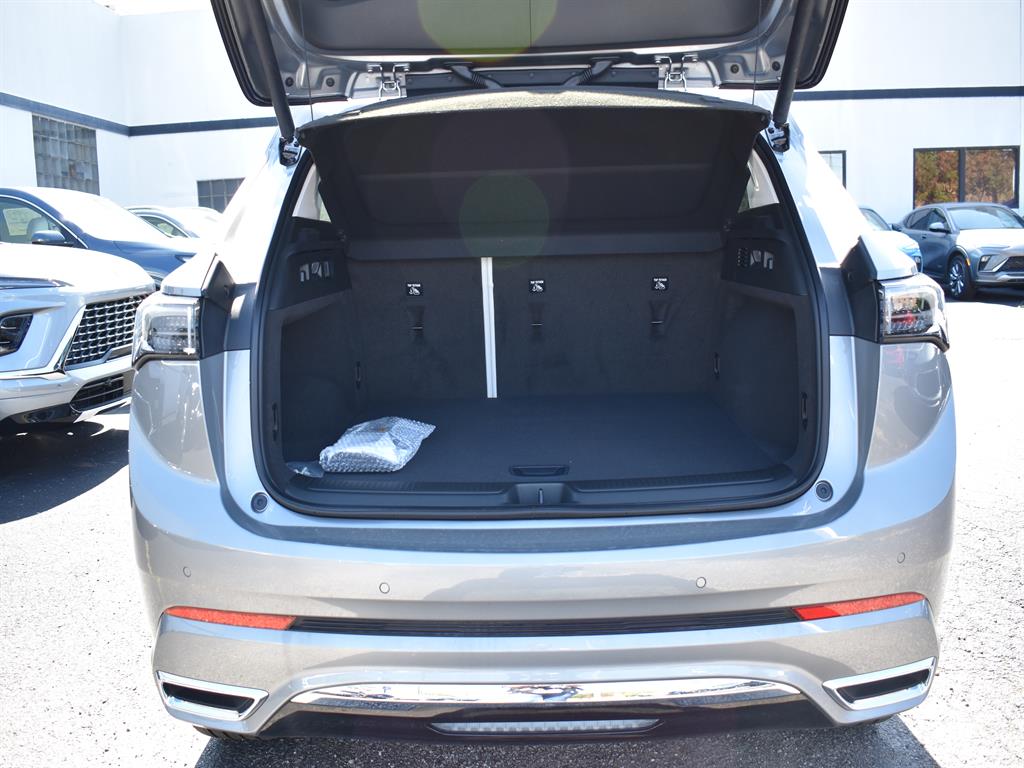 2025 Buick Envision Avenir photo 7
