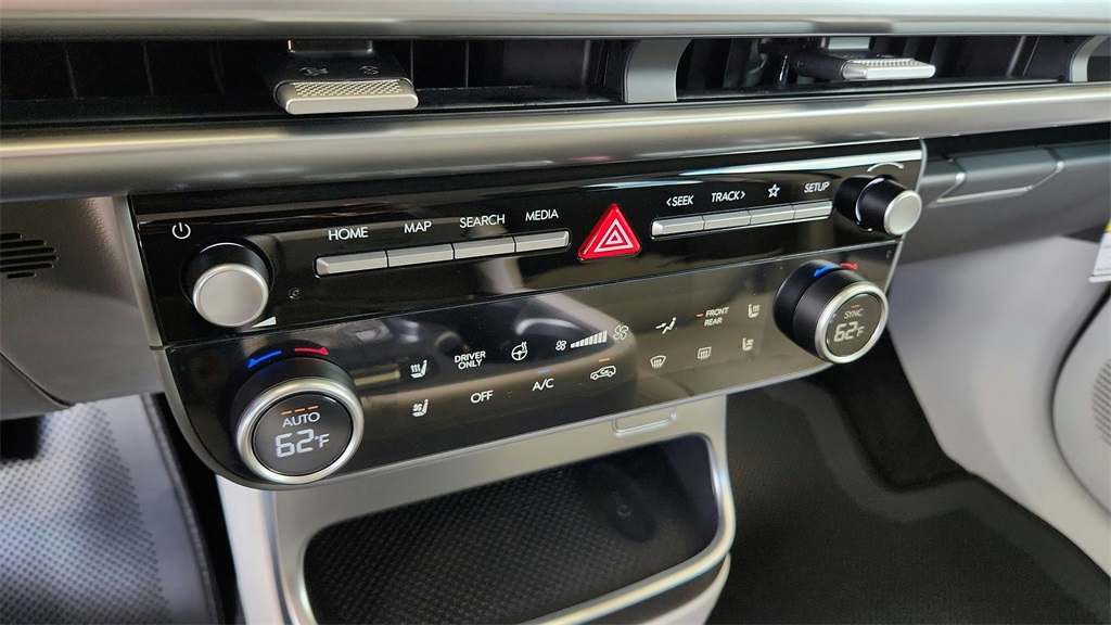 2026 Hyundai Ioniq SEL photo 26