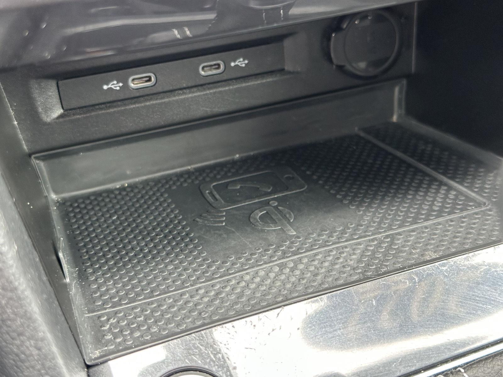 2022 Volkswagen Tiguan SE R-Line Black photo 24