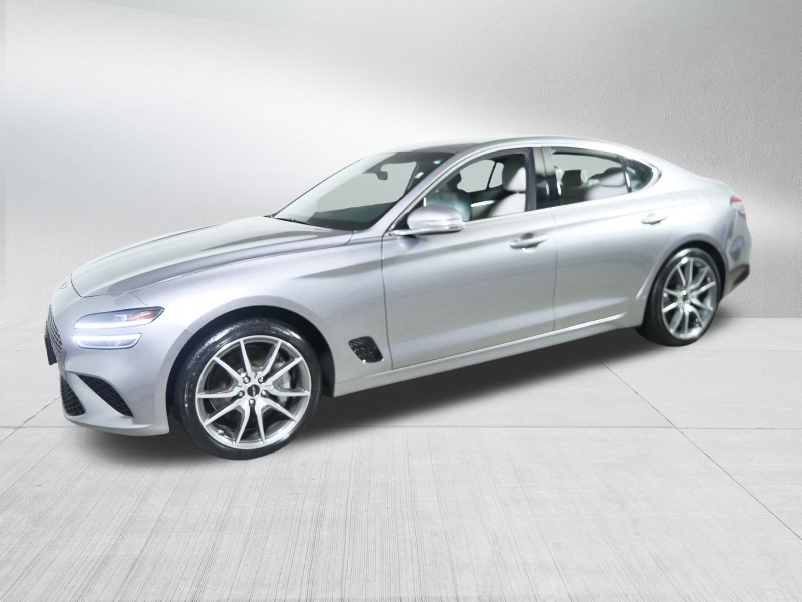 2024 Genesis G70 2.5T photo 3