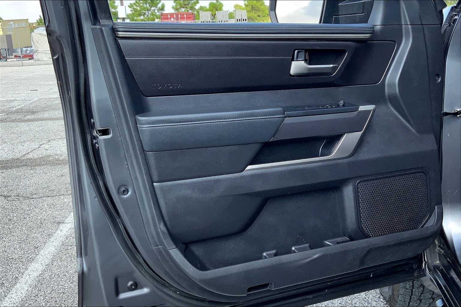 2023 Toyota Tundra SR5 CrewMax photo 20