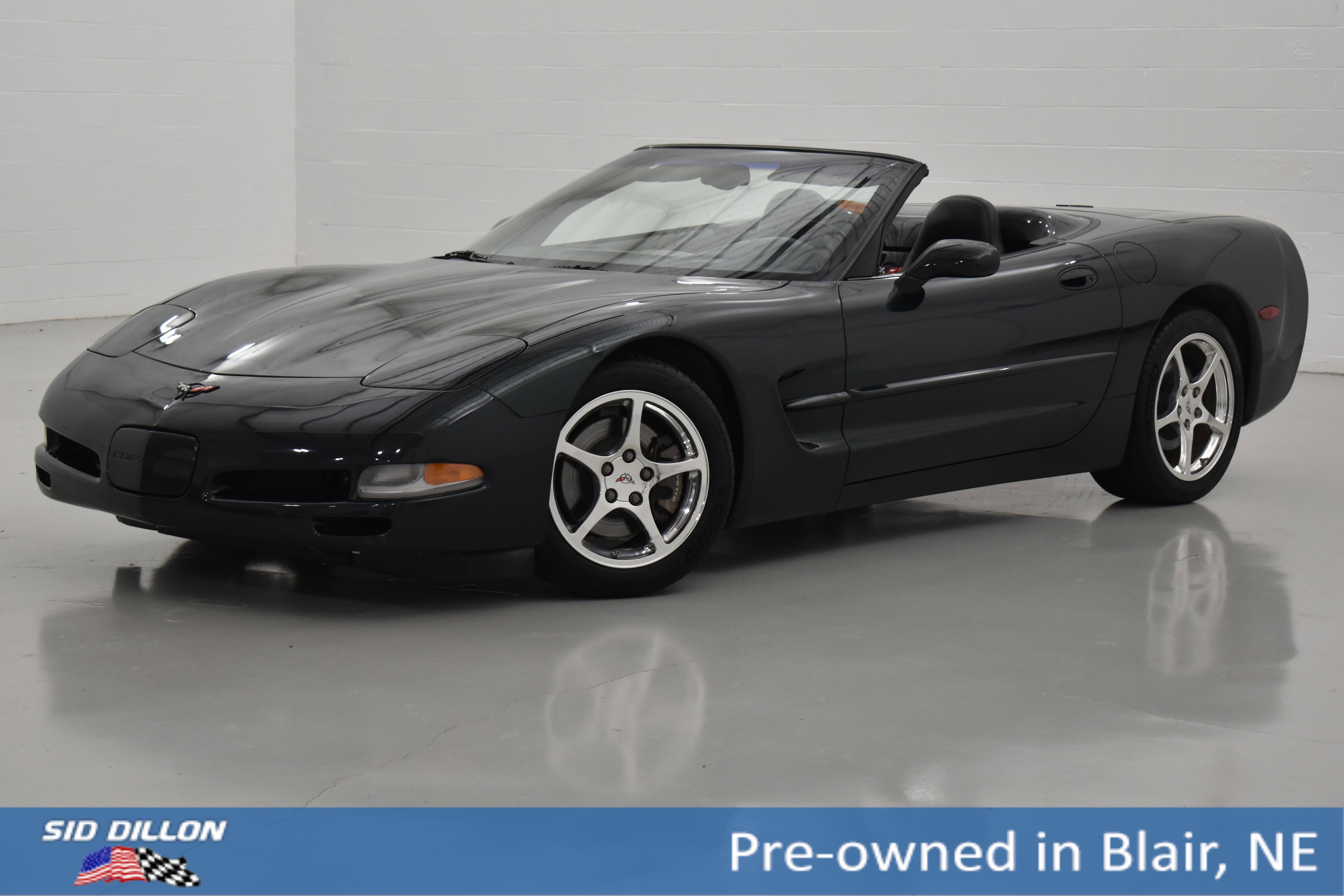 2001 Chevrolet Corvette Base